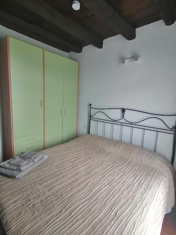 Appartement Casa Sasso à Tavernola Bergamasca Extérieur photo