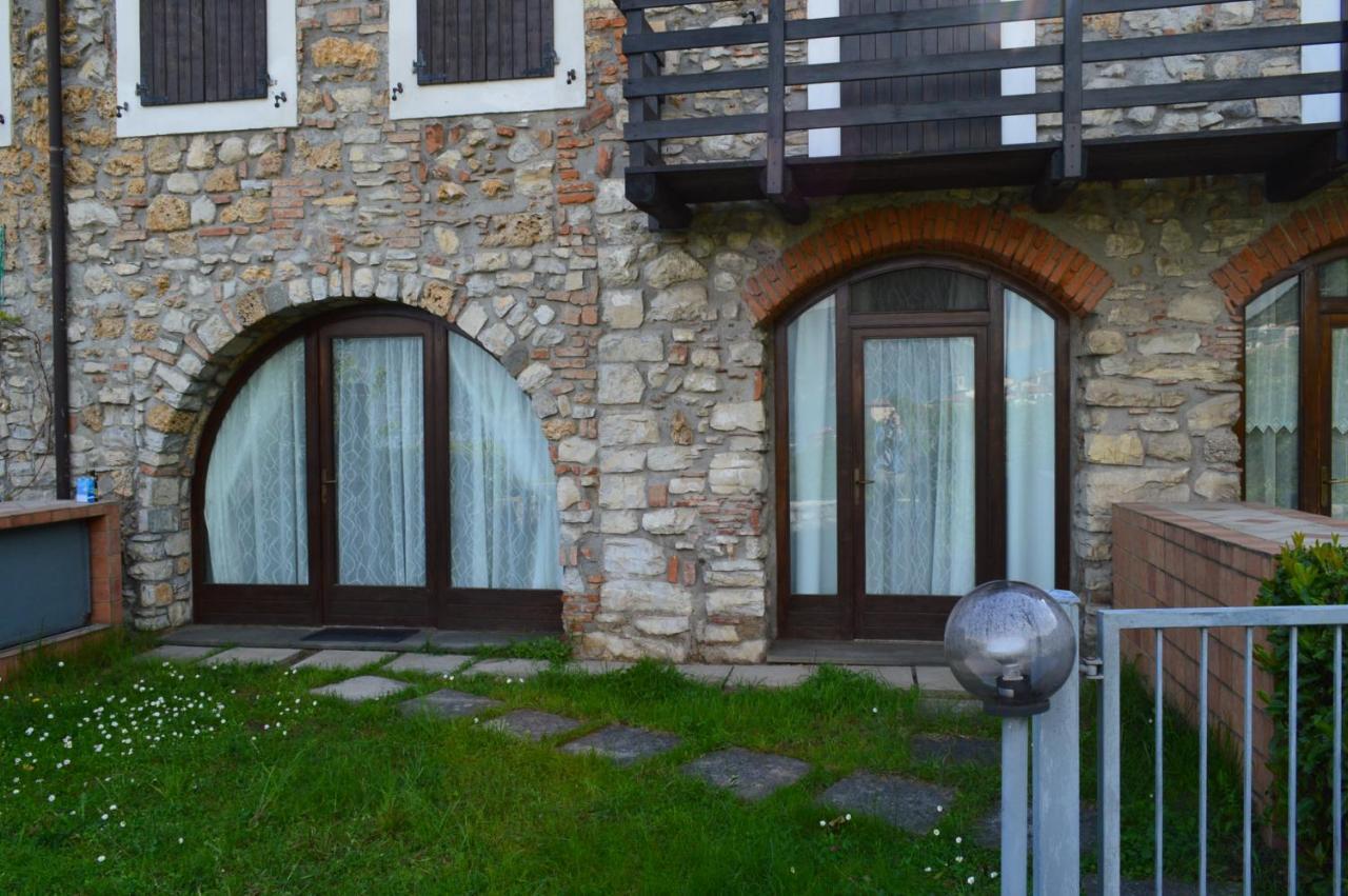 Appartement Casa Sasso à Tavernola Bergamasca Extérieur photo